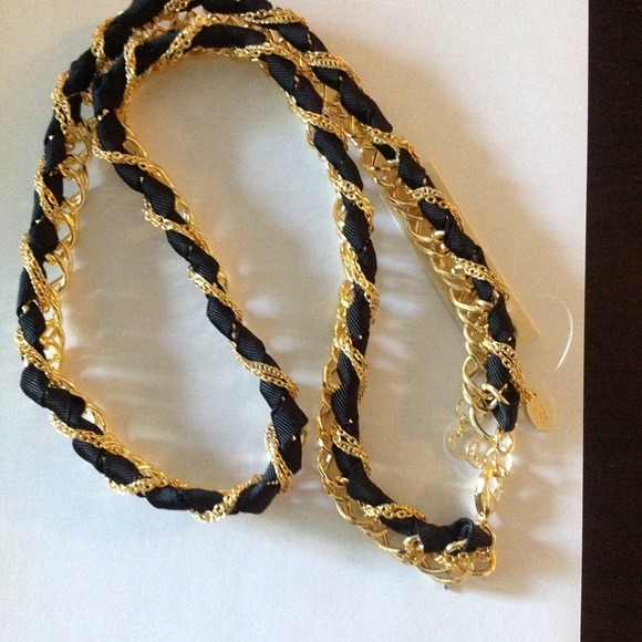 New braided ribbon fabric necklace - Picture 4 of 8